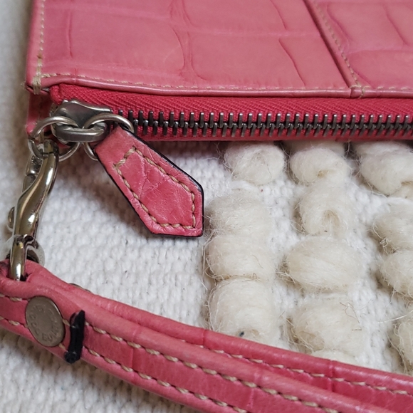 Dooney & Bourke pink crocodile wristlet - Picture 2 of 4